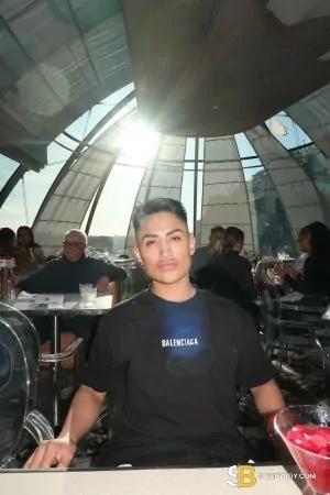 Gay Escort Sergio Colombian 24yr - trios