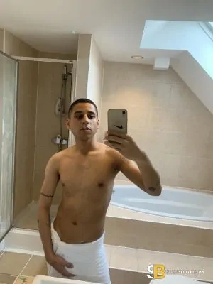 Gay Escort Pietro 23yr - sucking