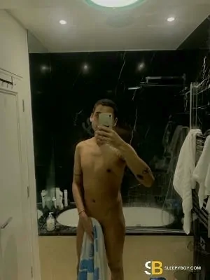 Gay Escort Pietro 23yr - licking