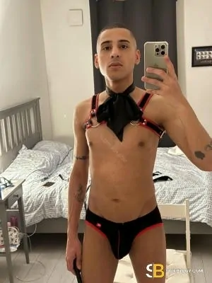 Gay Escort Pietro 24yr - exhibitionist