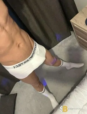 Gay Escort Pietro 24yr - trios