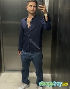 male escort Swansea Theo Xl Massage And Fun