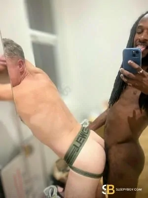 Gay Escort Dark N’ Stormy 31yr - double penetration