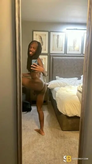 Gay Escort Dark N’ Stormy 31yr - trios