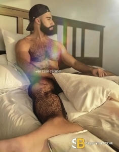 male escort London Leafar_topxl