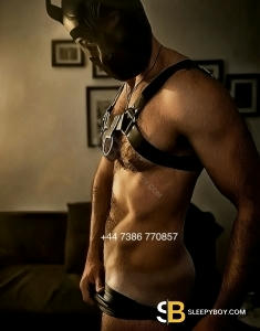 male escort London Leafar_topxl