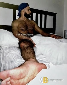 male escort London Leafar_topxl