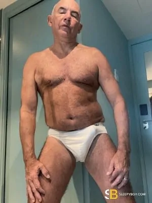 Gay Escort Andy 54yr - blowjob