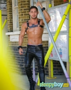 male rent boy Walworth Stevan Xl
