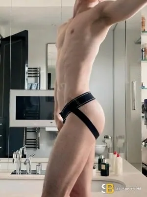 Gay Escort Alvyn 27yr - always safe sex
