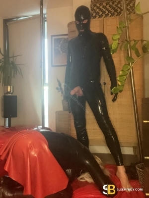 Bisexual Escort Latex Master 38yr - blowjob