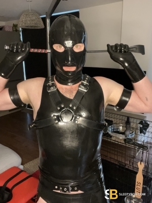 Bisexual Escort Latex Master 39yr - always safe sex