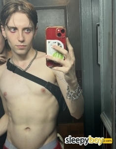 non-binary rent boy Rotherhithe Robin