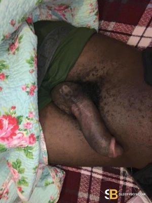 Gay Escort Valentino 19yr - licking