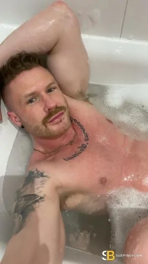 Gay Escort Tobias 33yr - trios