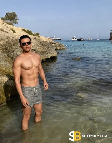 male rent boy London Lucas