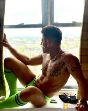 Gay Escort Adam Firstman 40yr - double penetration