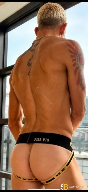 Gay Escort Adam Firstman 39yr - double penetration
