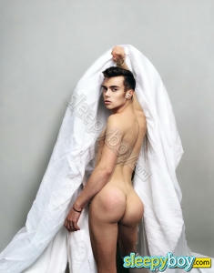 male escort Chelsea Louis