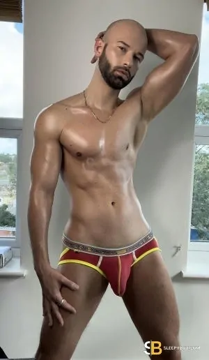 Gay Escort Nathan Adams 27yr - double penetration