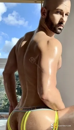 Gay Escort Nathan Adams 27yr - double penetration