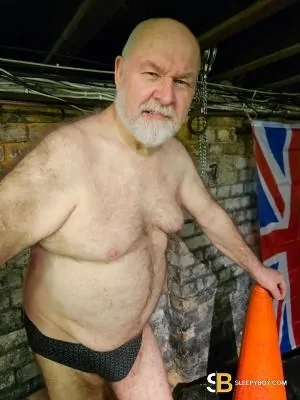 Gay Escort Richard 61yr - sucking