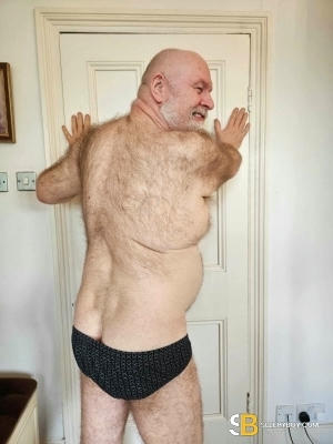 Gay Escort Richard 61yr - licking