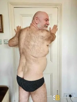 Gay Escort Richard 61yr - licking