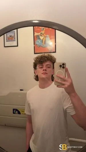 Gay Escort Dan 21yr - trios