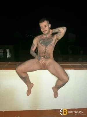 Gay Escort Jake Ftm 22yr - exhibitionist