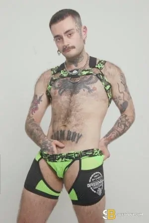 Gay Escort Jake Ftm 22yr - cum on body