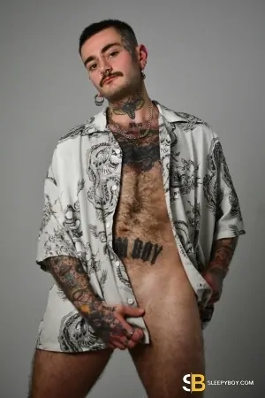 Gay Escort Jake Ftm 22yr - blowjob