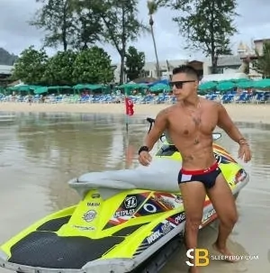 Gay Escort Adolfo 25yr - double penetration