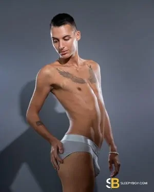 Gay Escort Mihail Twink 23yr - blowjob
