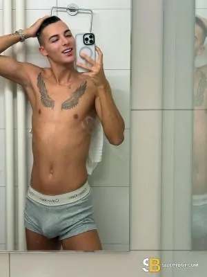 Gay Escort Mihail Twink 24yr - double penetration