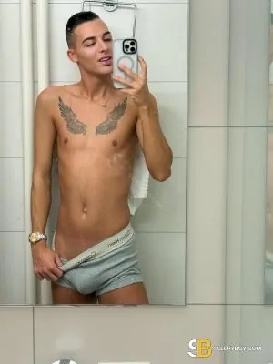 Gay Escort Mihail Twink 24yr - double penetration