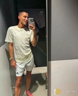 Gay Escort Mihail Twink 26yr - double penetration