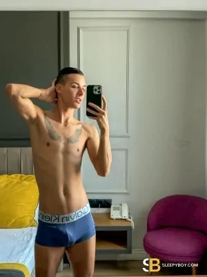 Gay Escort Mihail Twink 24yr - double penetration