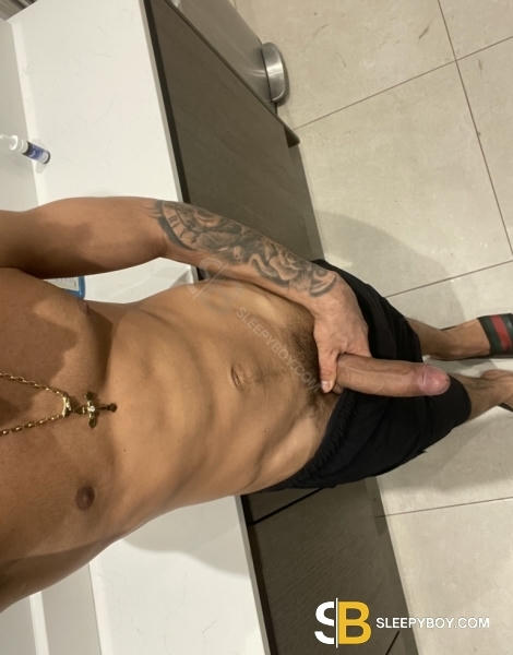 male rent boy Fitzrovia Gustavo