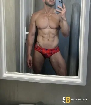 Gay Escort Jonny 28yr - licking