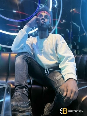 Bisexual Escort Hungbigbattygal 24yr - cum on body