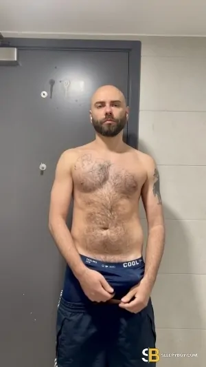 Gay Escort Xlbrazilianldn 31yr - gangbang
