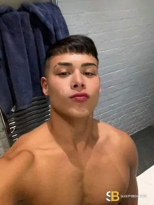 Gay Escort João 23yr - trios