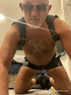 Bisexual Escort Drew 49yr - trios