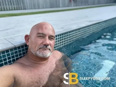 Gay Escort Drew 49yr - double penetration