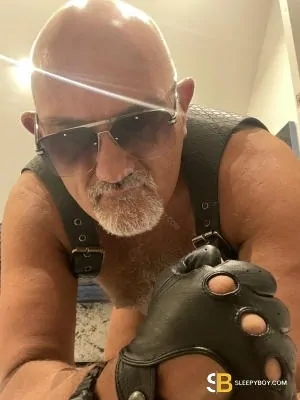 Bisexual Escort Drew 49yr - rimming