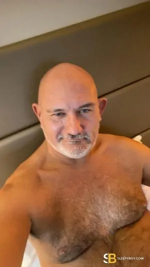 Gay Escort Drew 49yr - double penetration