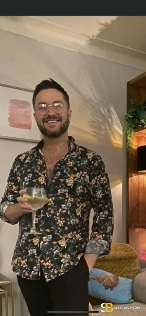 Gay Escort Jody 42yr - sucking