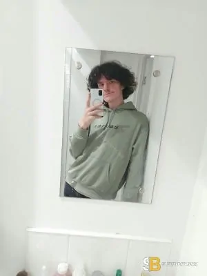 Gay Escort Zen 23yr - trio m/m