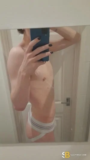 Gay Escort Zen 22yr - sucking